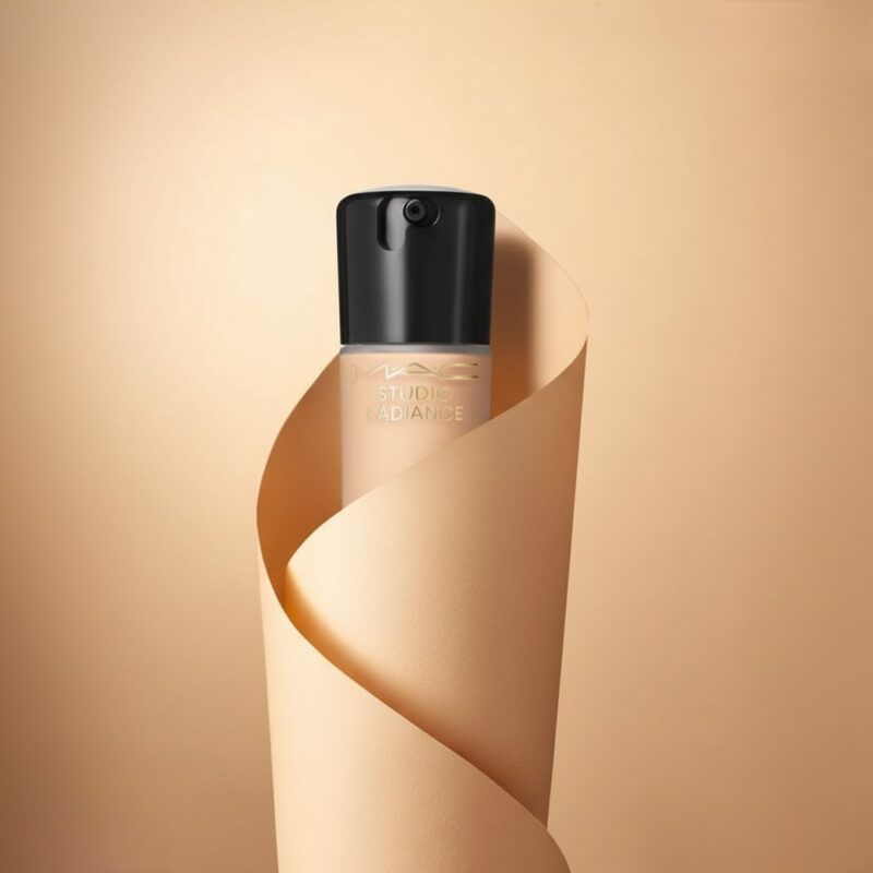 MAC Studio Radiance Serum-Powered Foundation